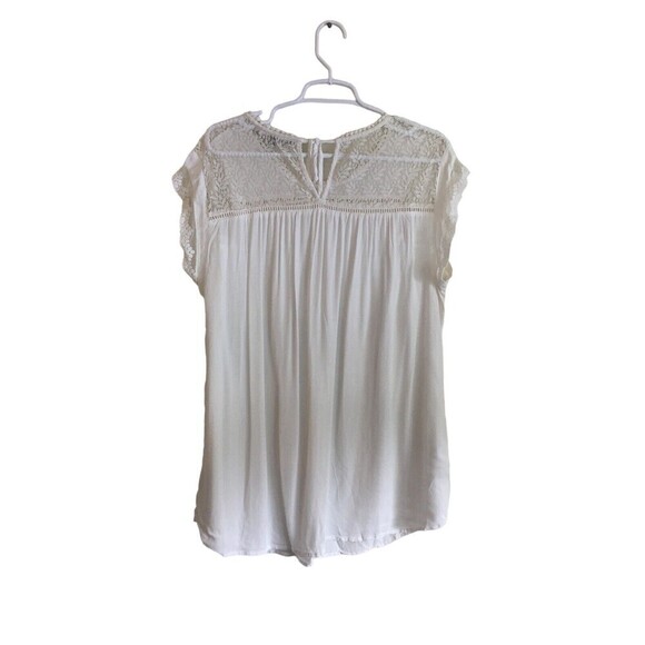 Danielrainn Top Women's Size 2X White Lacey Cap Sleeve - Picture 2 of 7